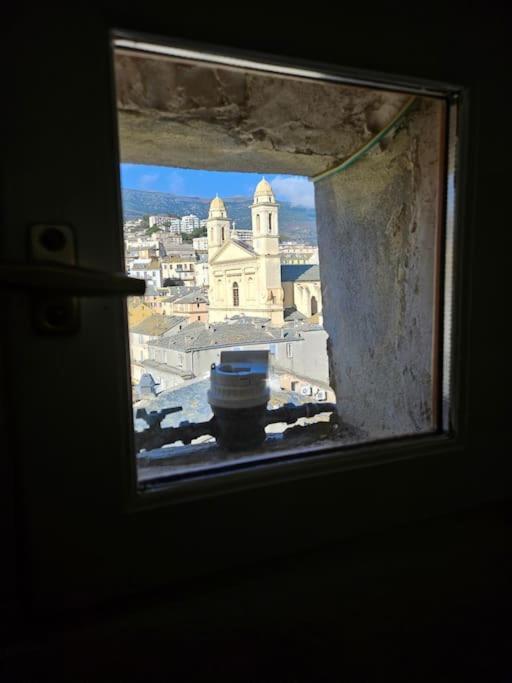 Appartement Avec Grande Terrasse Bastia  Buitenkant foto