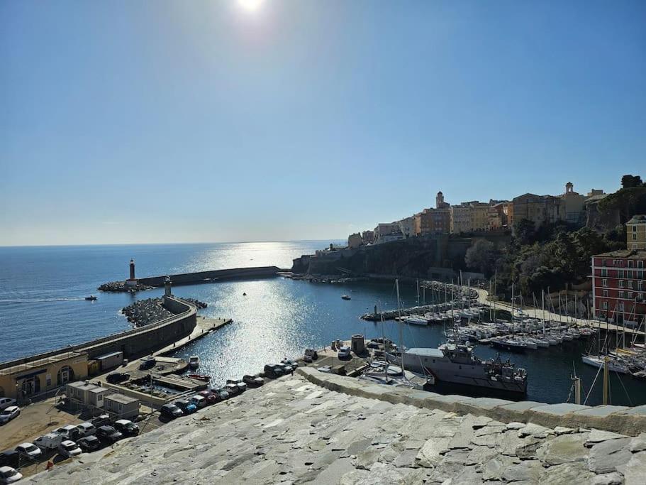 Appartement Avec Grande Terrasse Bastia  Buitenkant foto